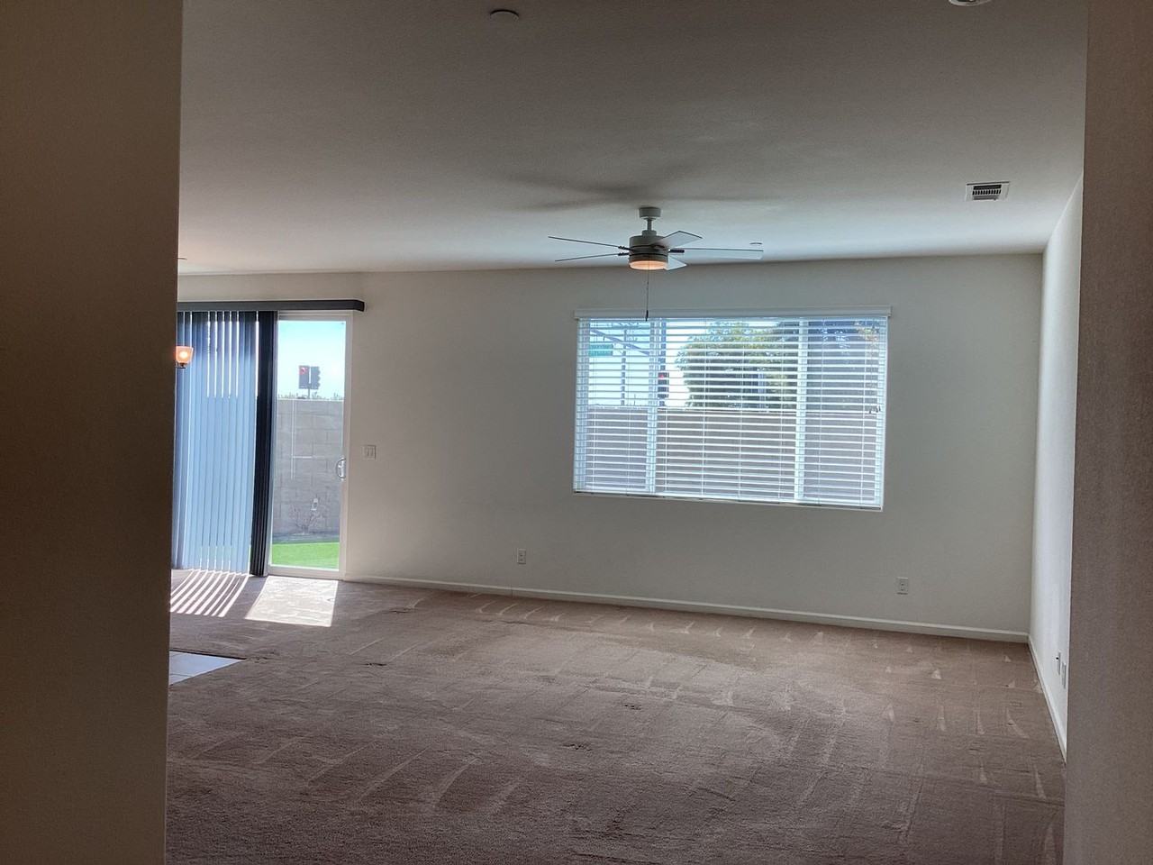 1397 Hoover Way - Photo 4 of 36