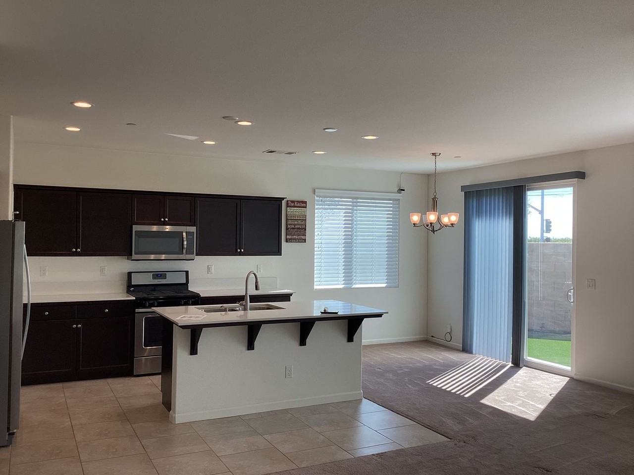 1397 Hoover Way - Photo 5 of 36