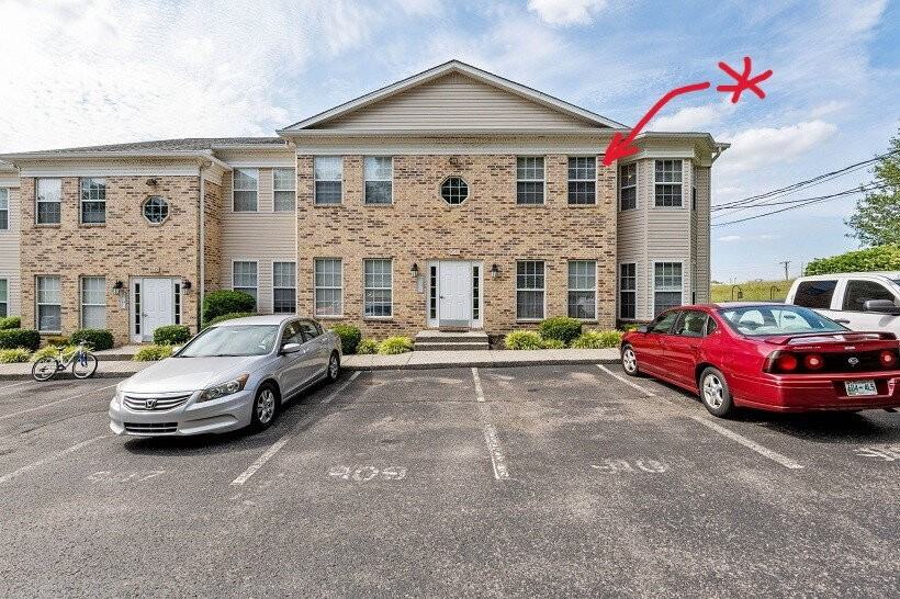 910 Churchill Xing - Photo 2 of 38