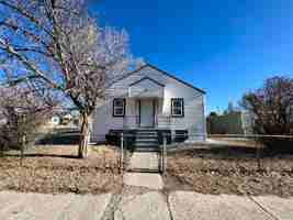 featured image of 621 Evans Ave