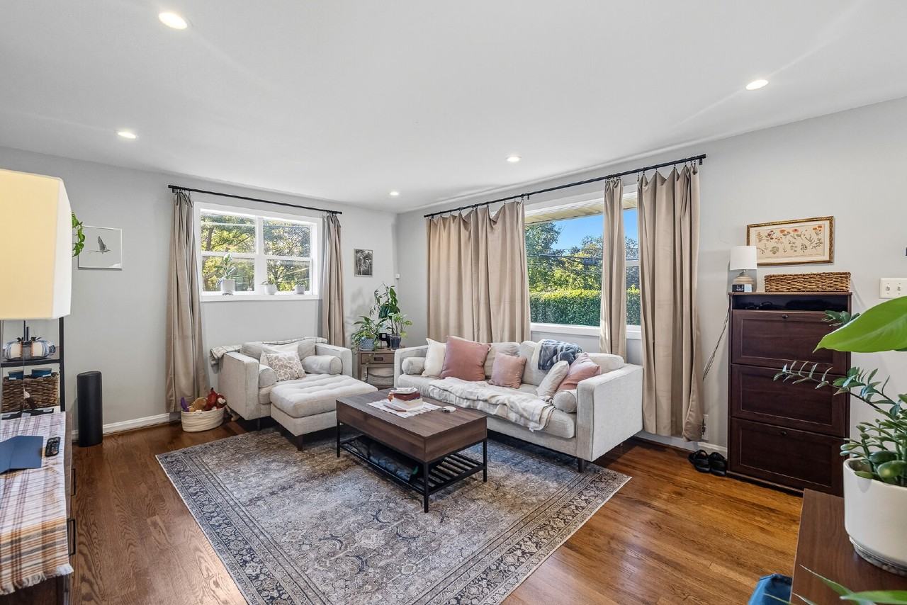 422 Eisner St - Photo 6 of 16