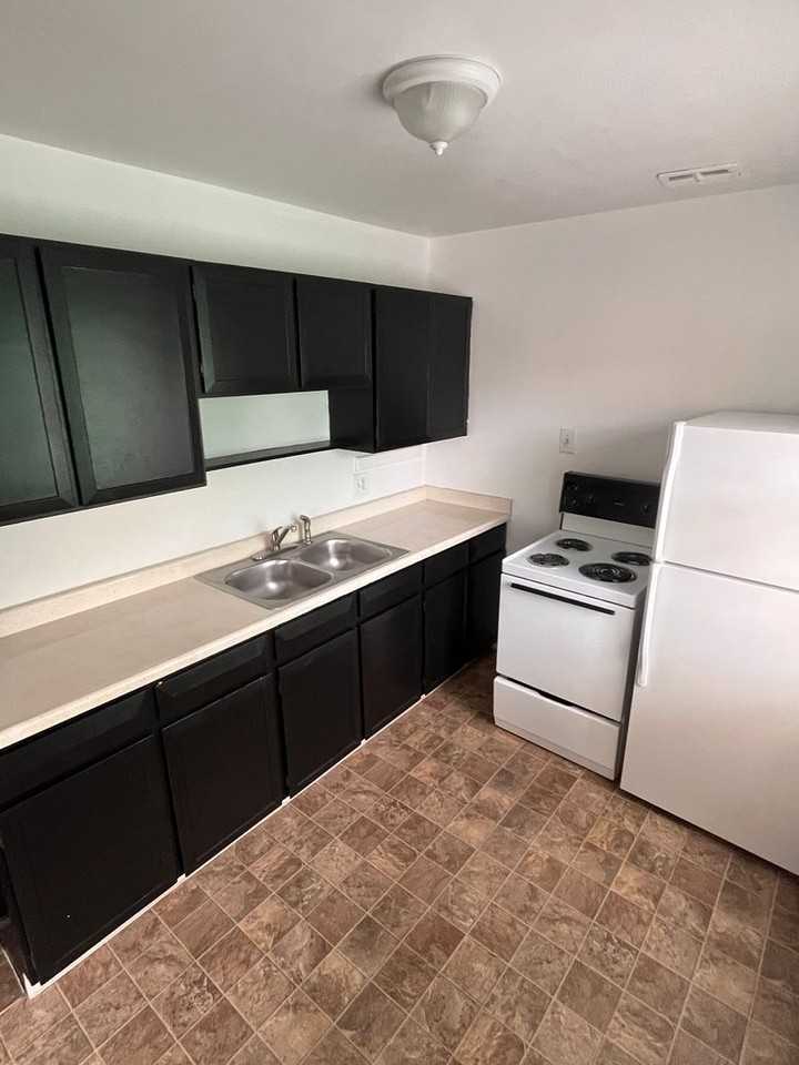 Logan House - Photo 7 of 16