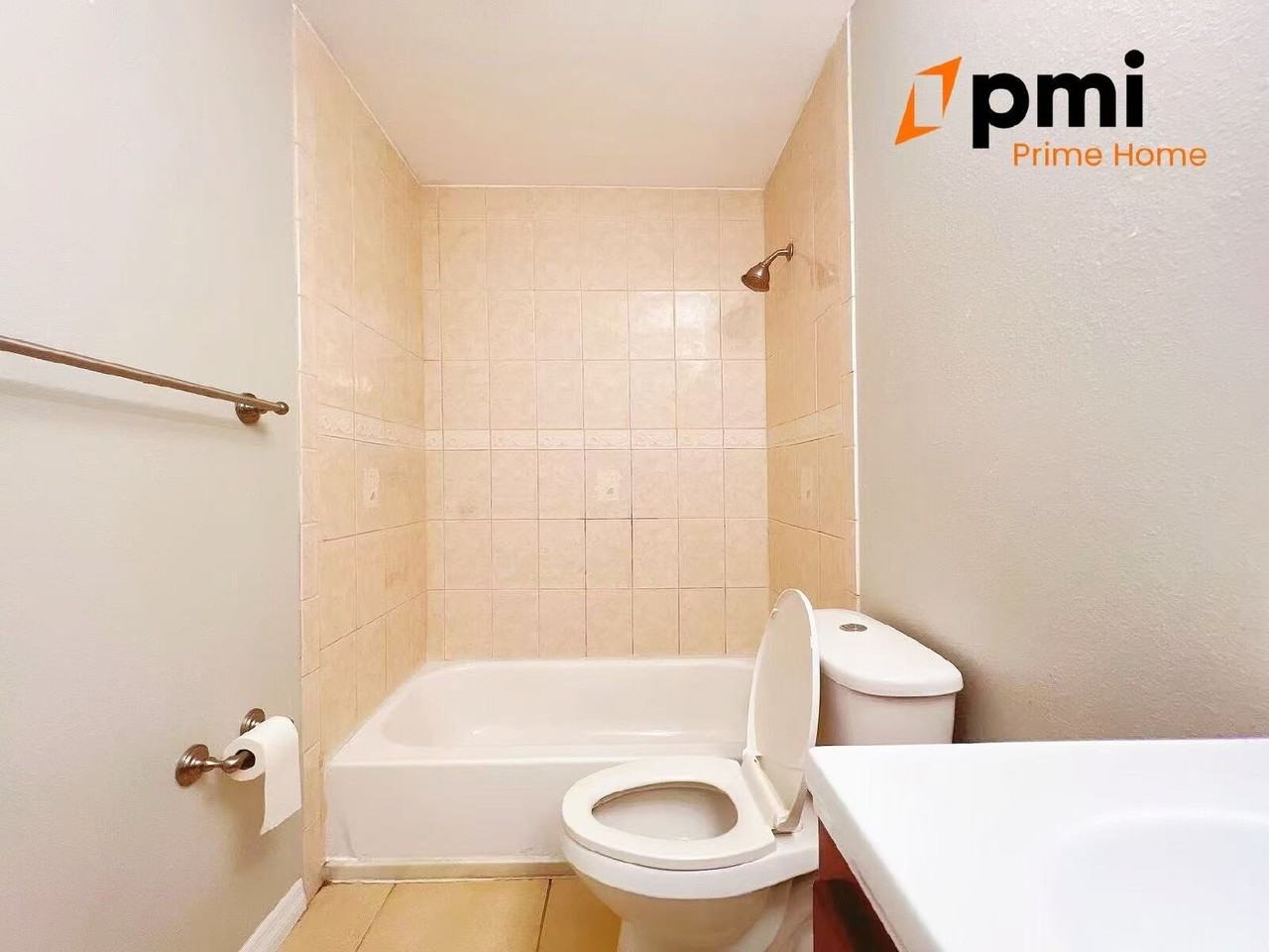 3008 Parkway Blvd - Photo 5 of 12