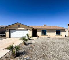 1377 S Fresno Ave - Photo 1 of 1