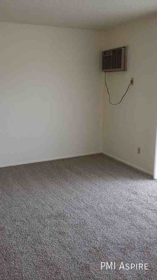 1700 Meadow Street - Photo 5 of 6