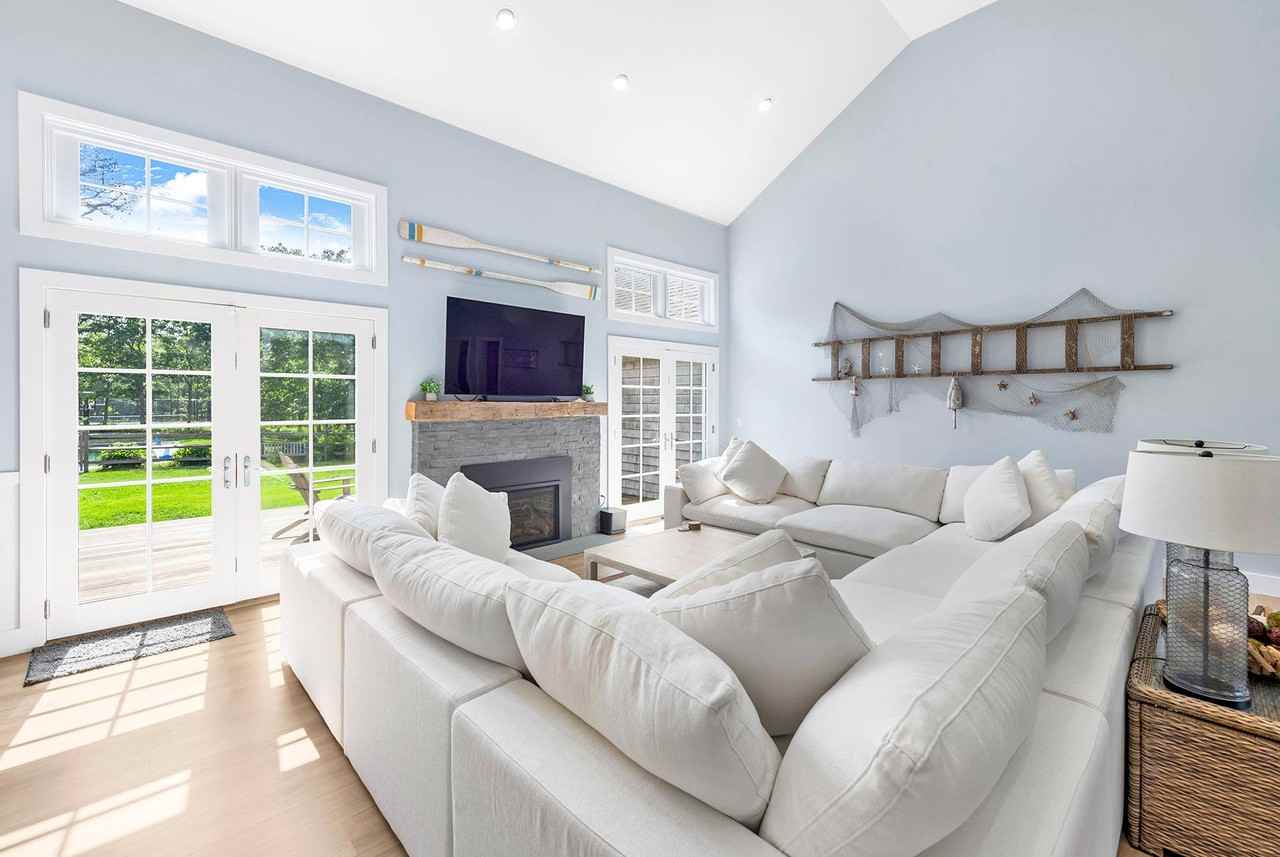 561 Wainscott Nw Rd - Photo 6 of 30