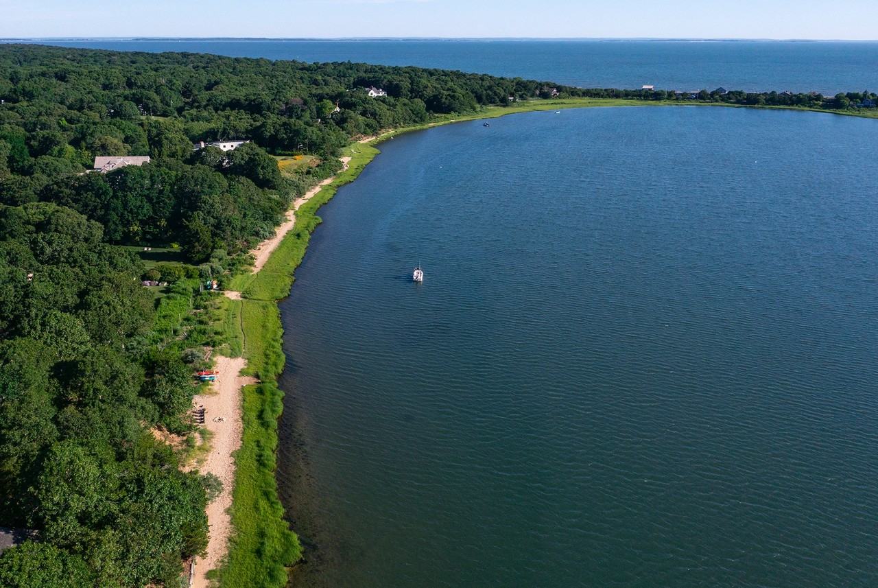 38 Three Mile Harbor Dr - Photo 2 of 30