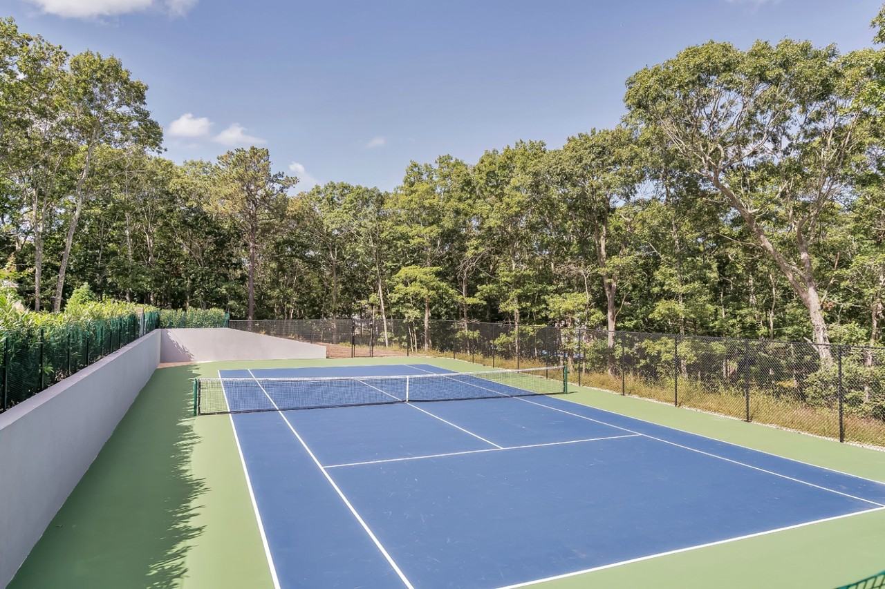 171 Springy Banks Rd - Photo 2 of 30