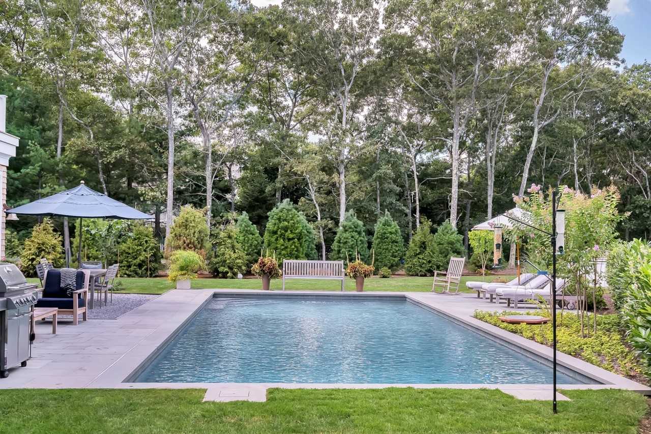 171 Springy Banks Rd - Photo 4 of 30