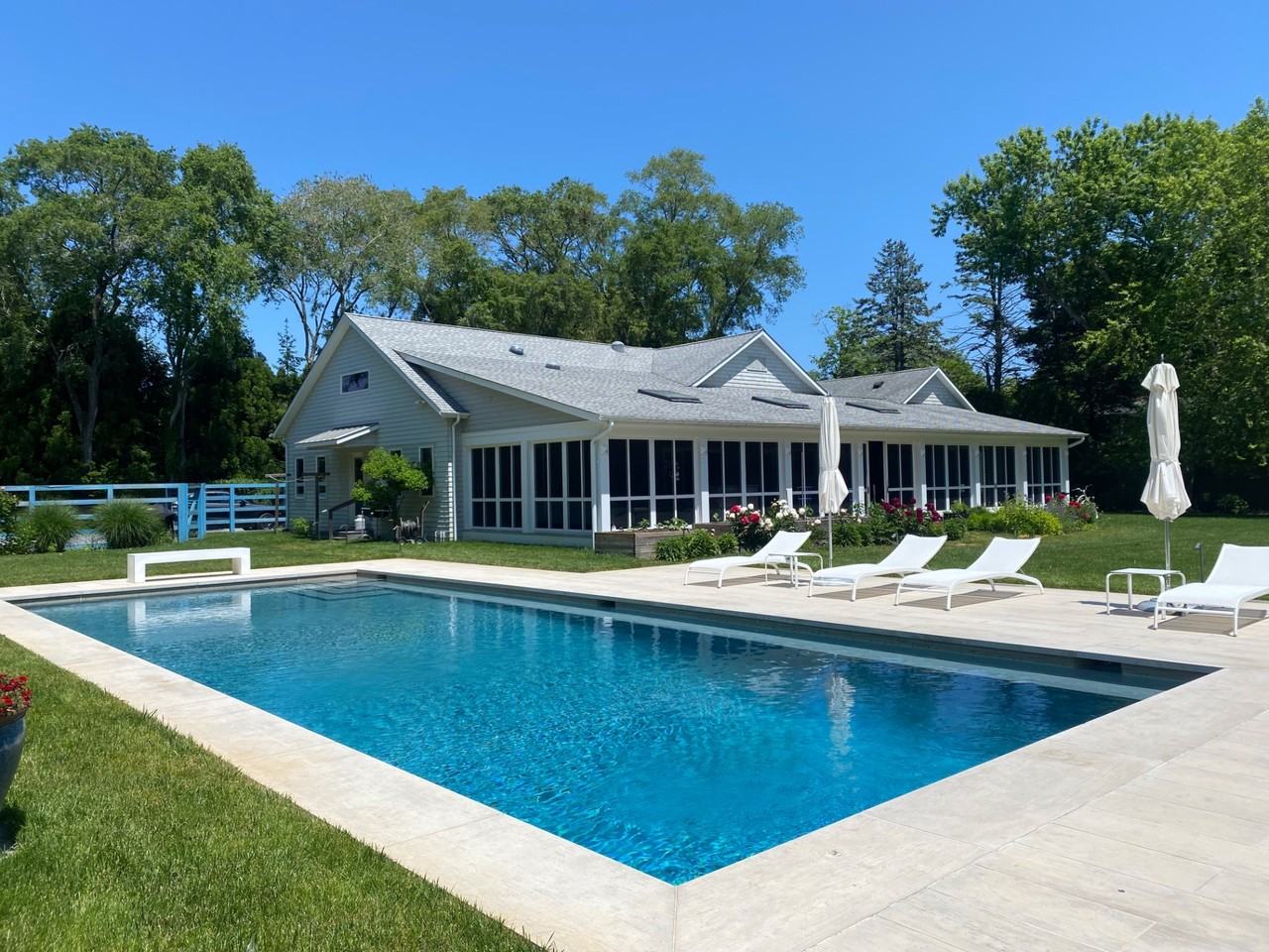 33 Gingerbread Ln - Photo 2 of 30