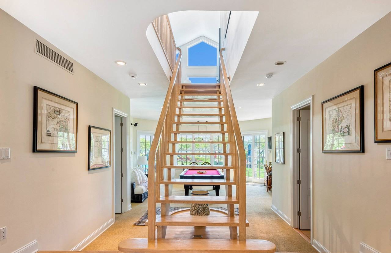 134 Middle Pond Rd - Photo 6 of 30