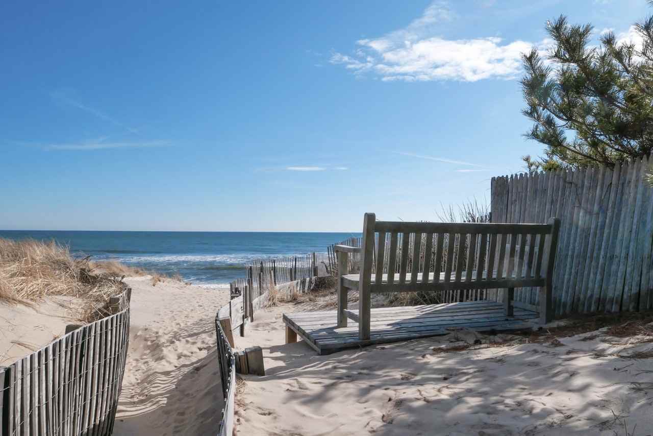 30 Wyandanch Rd - Photo 2 of 24