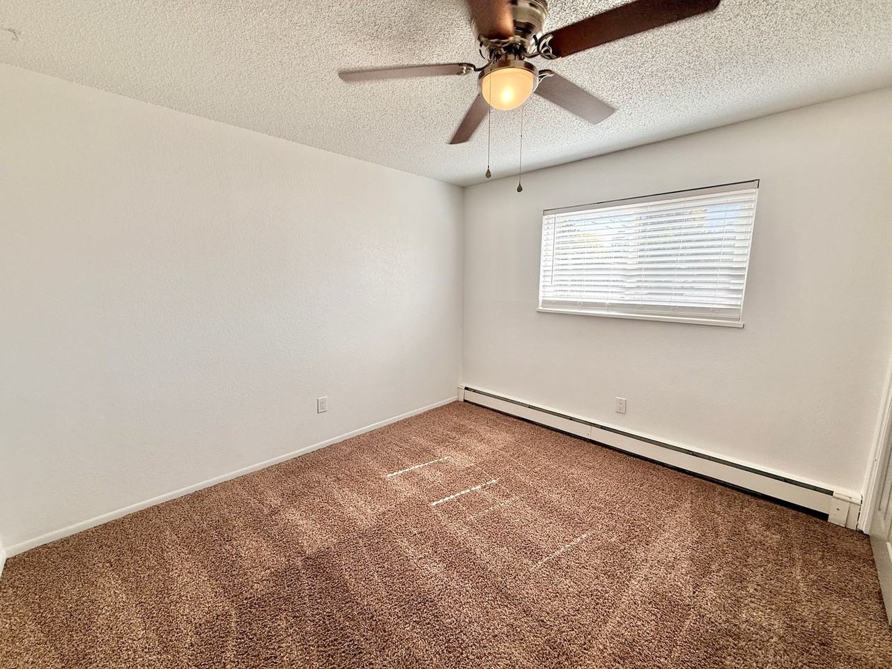 1936 Vinewood Ln #4 - Photo 7 of 21