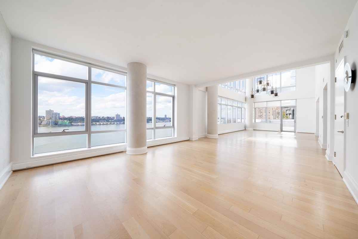 50 Riverside Blvd #21A - Photo 2 of 11