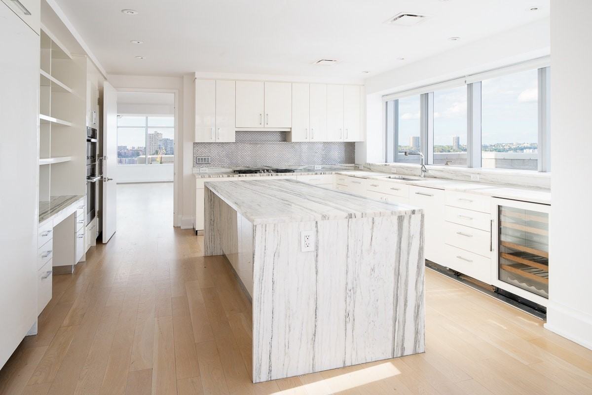 50 Riverside Blvd #21A - Photo 6 of 11