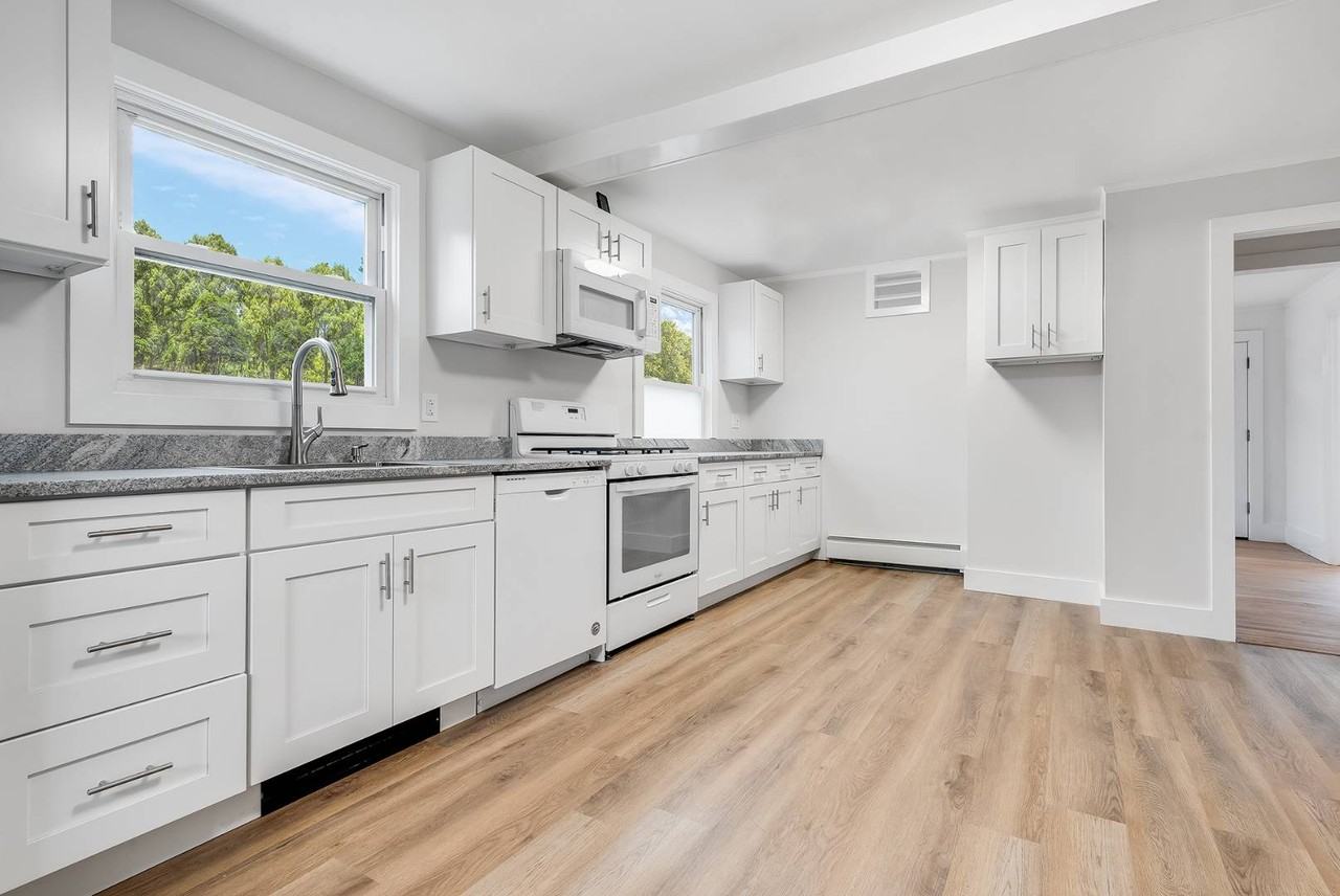 54 Miller Ln W - Photo 3 of 7