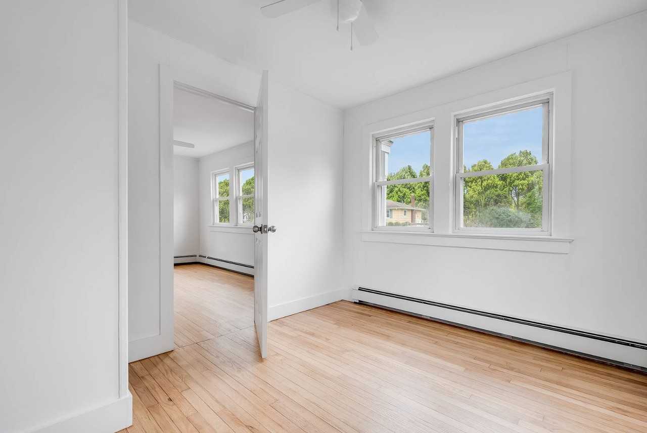 54 Miller Ln W - Photo 6 of 7