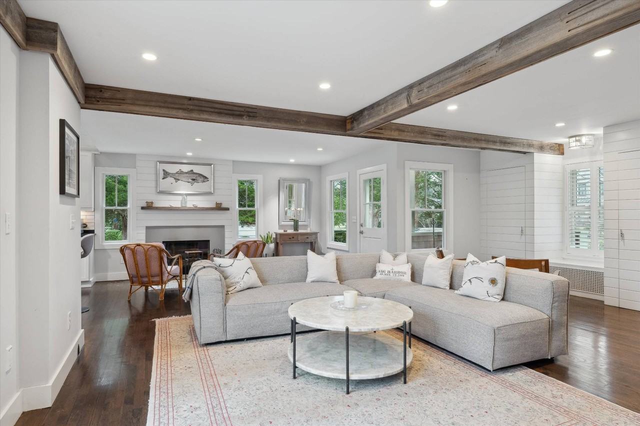 30 Sunset Rd - Photo 3 of 26