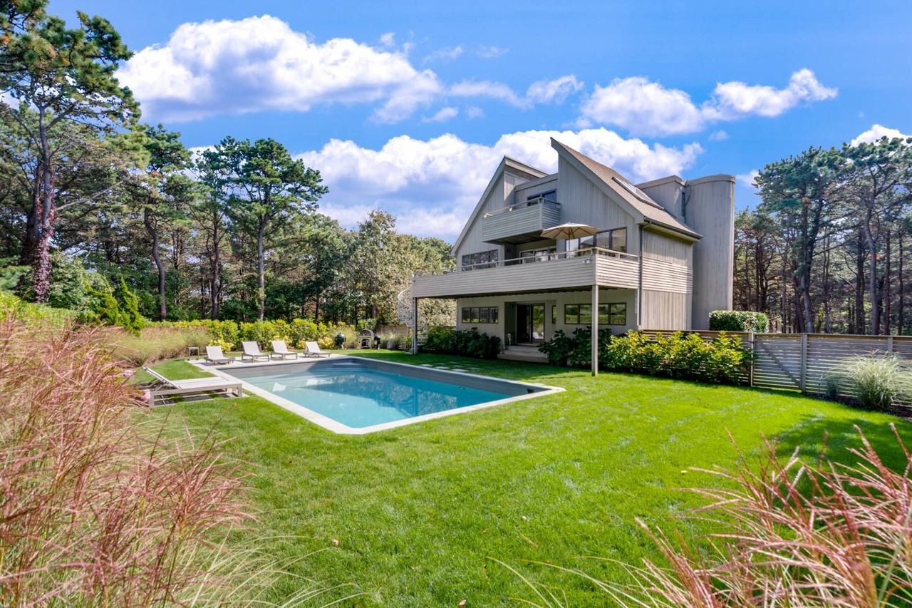 49 Arbutus Rd - Photo 4 of 24