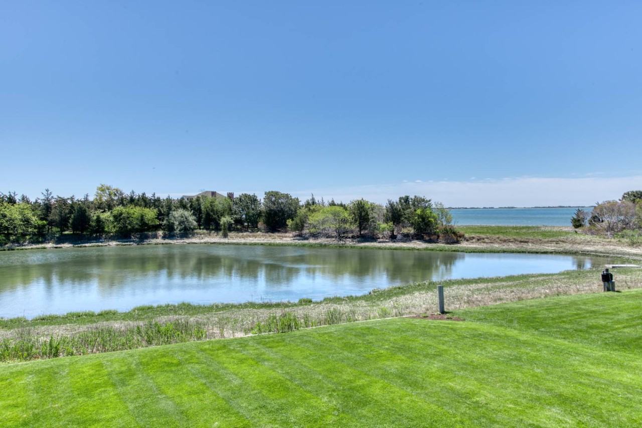 54 Far Pond Rd - Photo 2 of 19