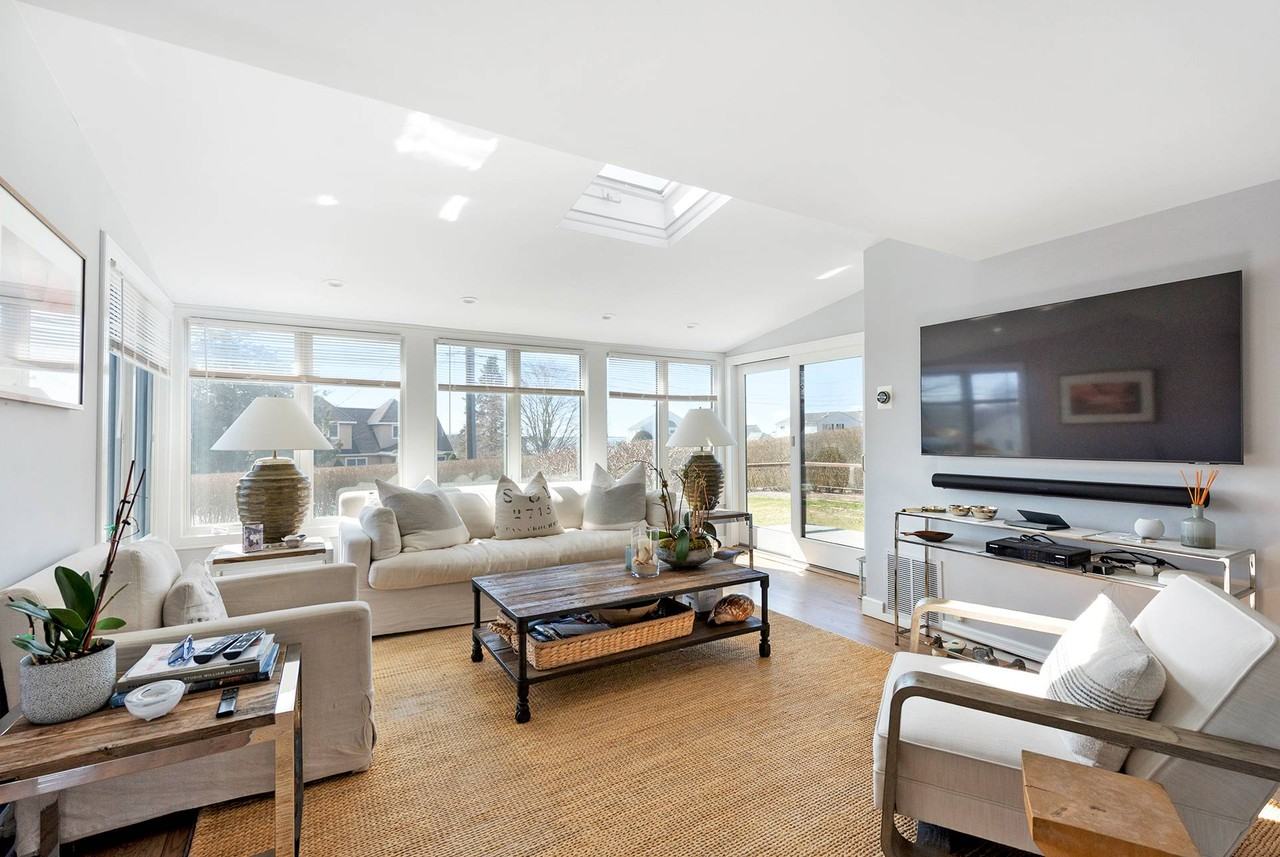 23 Landing Ln - Photo 5 of 14