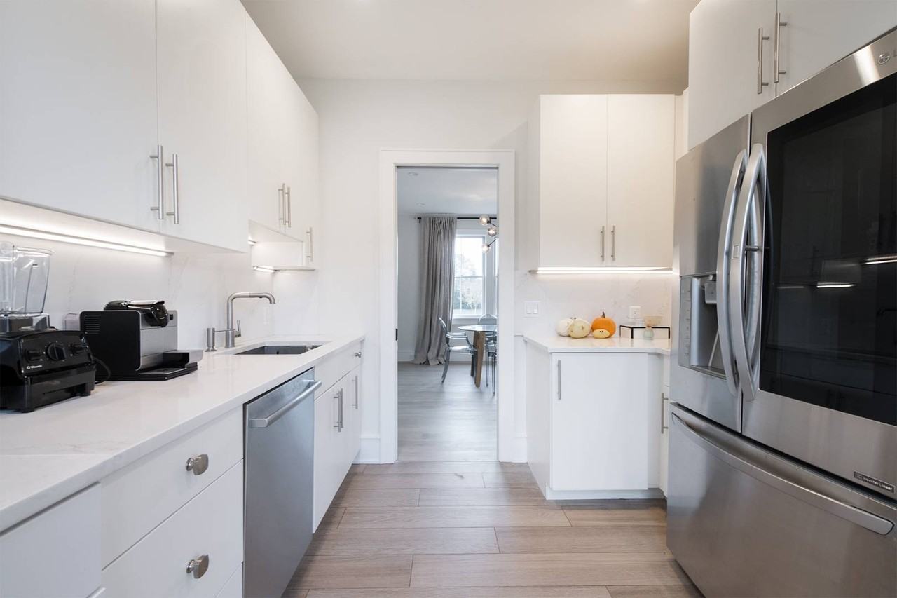 172 Narrow Ln E - Photo 4 of 11