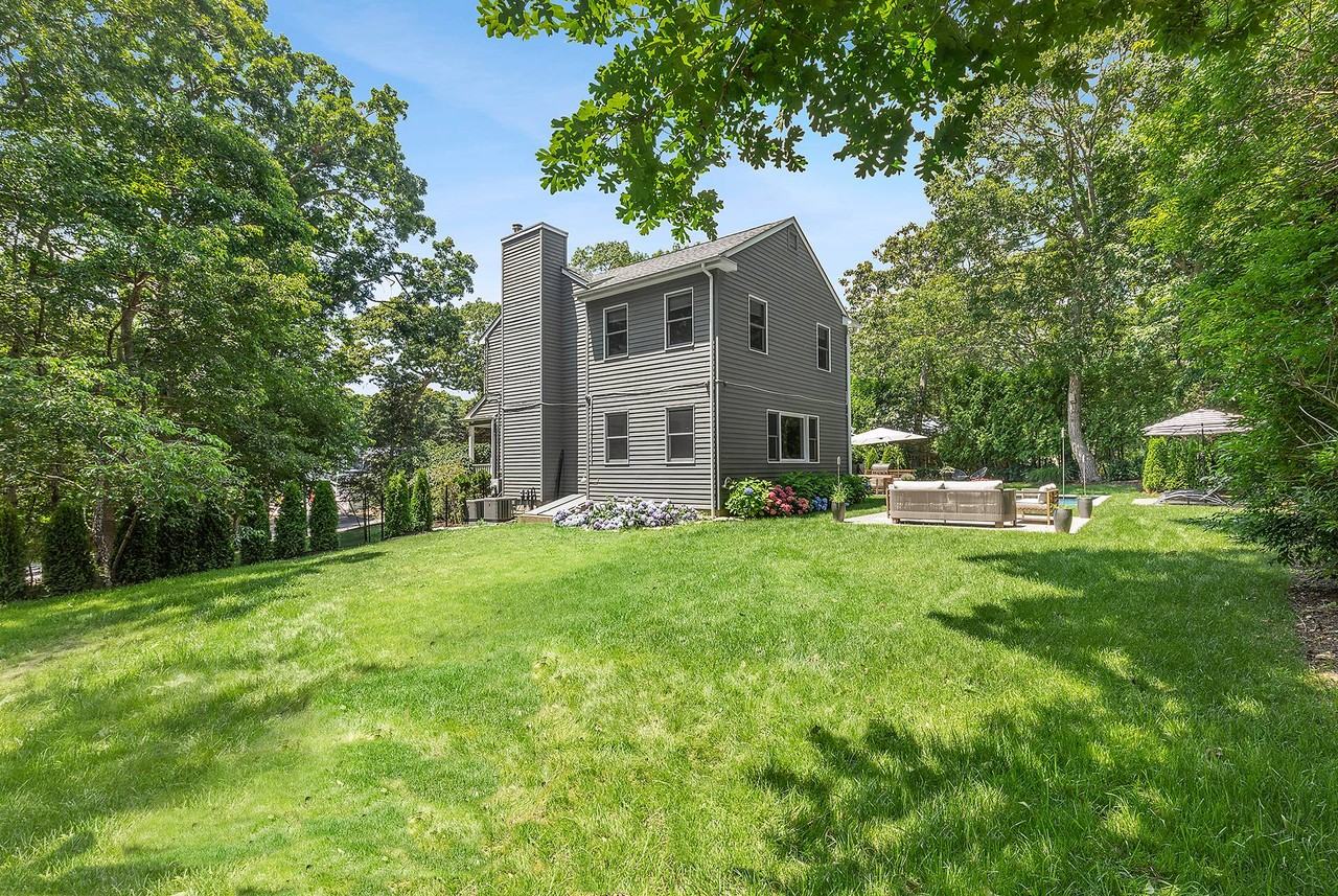 66 Knoll Rd - Photo 4 of 30