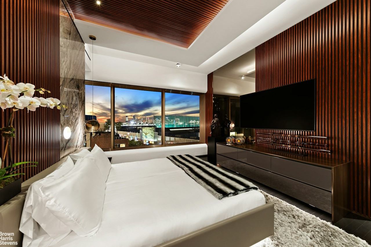 551 W 21st St #7B - Photo 3 of 23