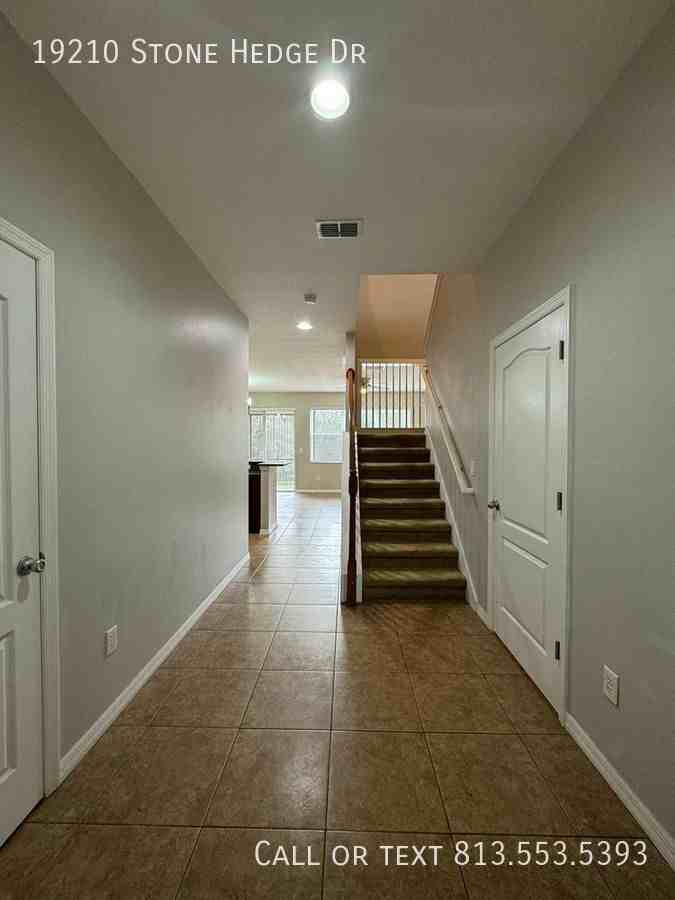 19210 Stone Hedge Dr - Photo 2 of 17