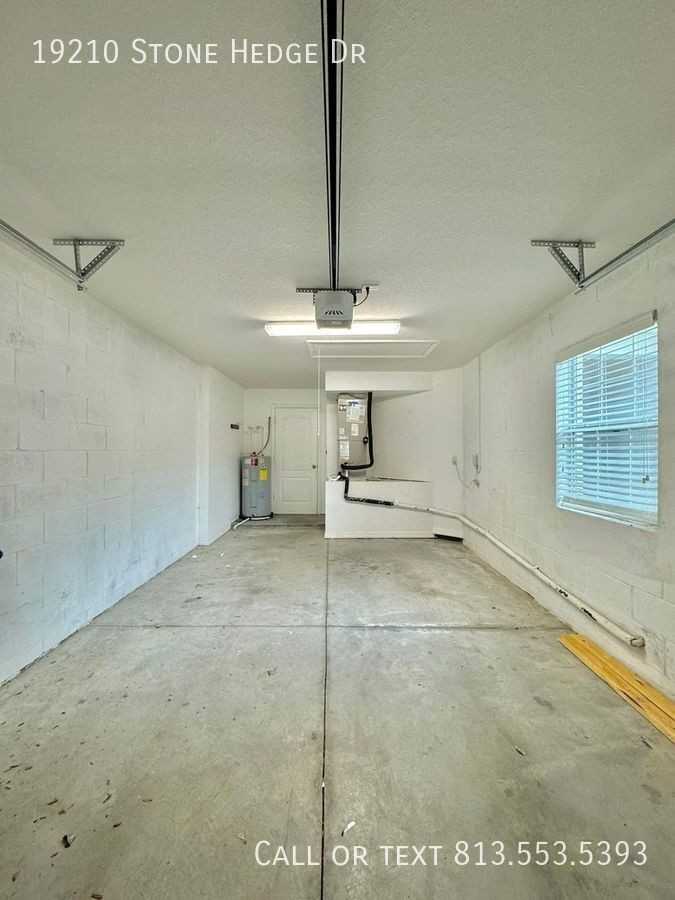 19210 Stone Hedge Dr - Photo 4 of 17