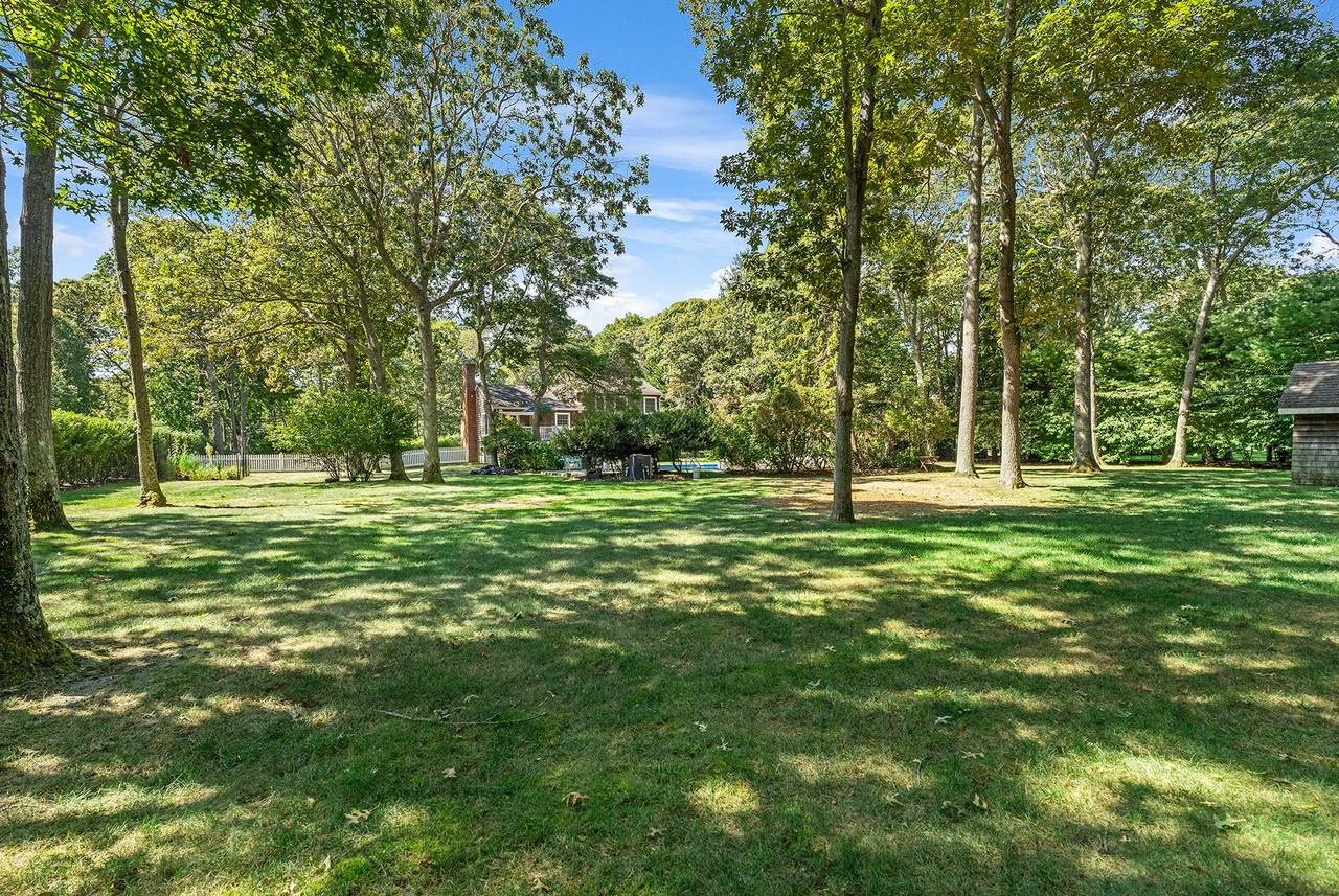 44 Midhampton Ave - Photo 5 of 24