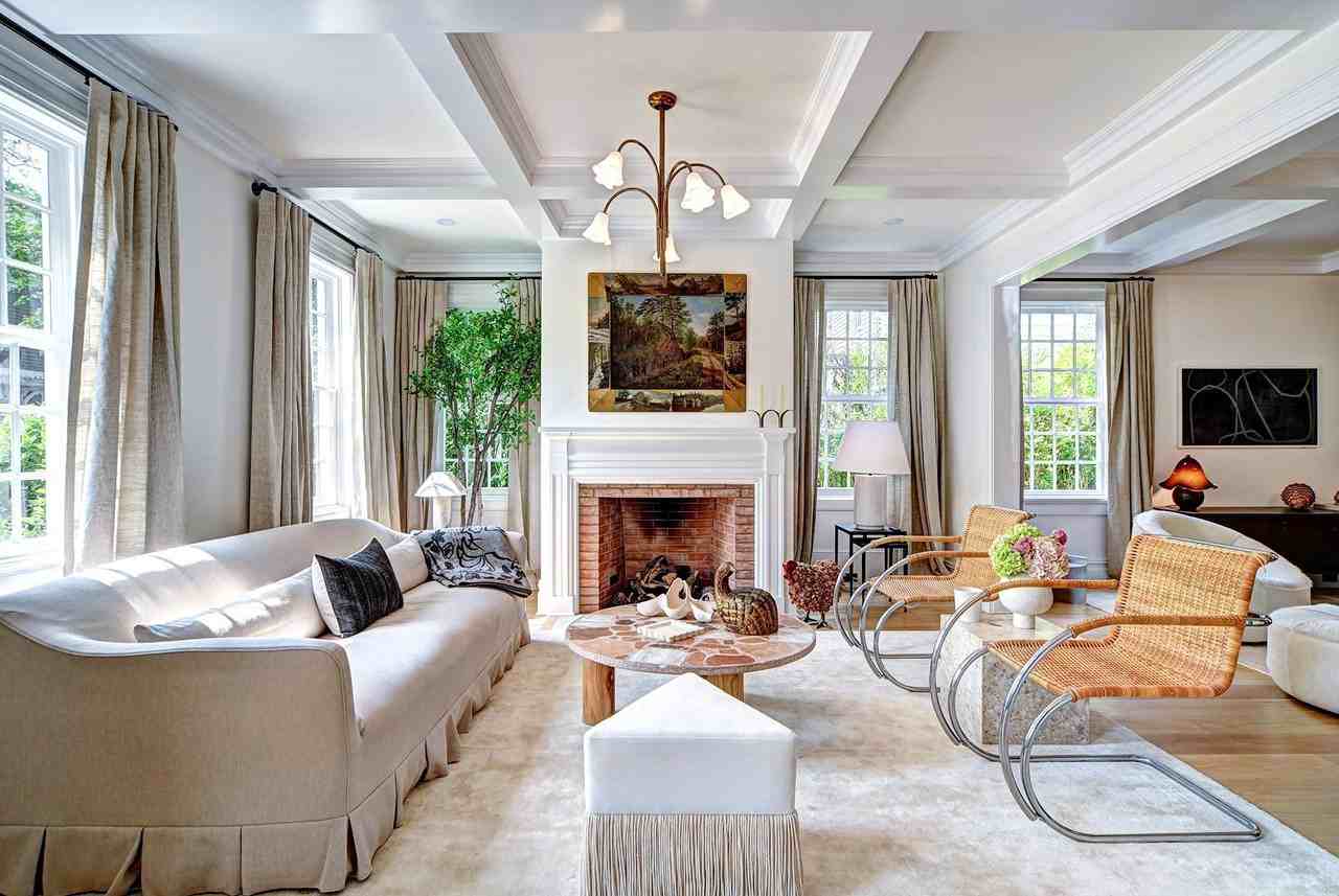 156 Main St - Photo 4 of 30