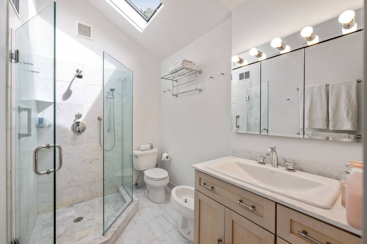 29 Diane Dr - Photo 7 of 18