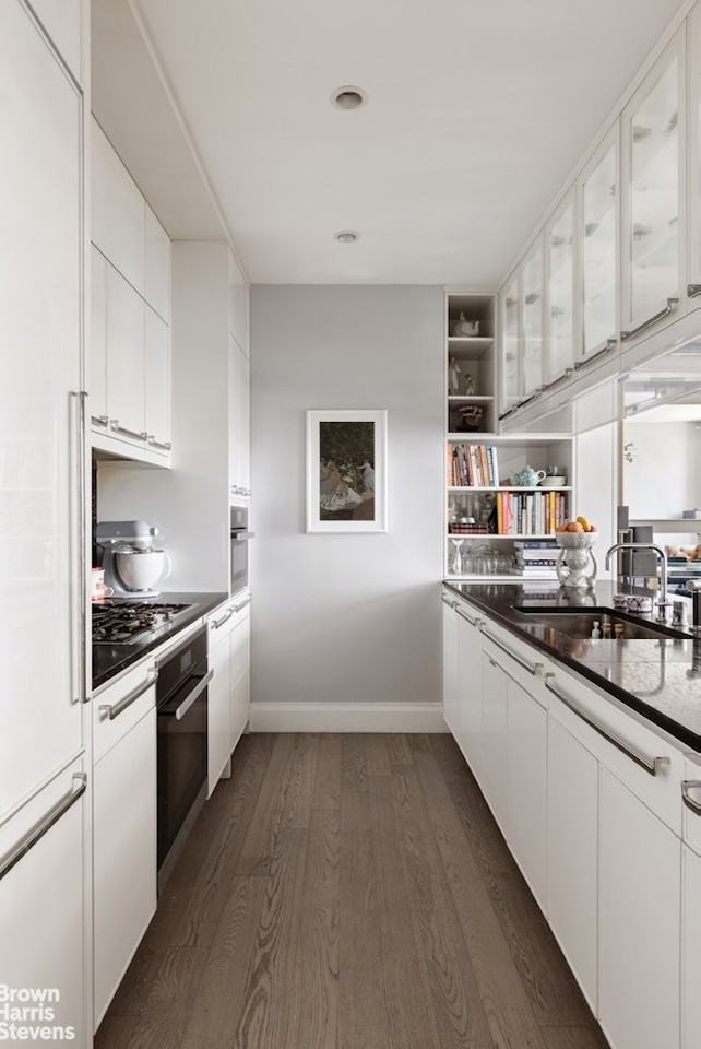 200 E 95th St #8C - Photo 7 of 27