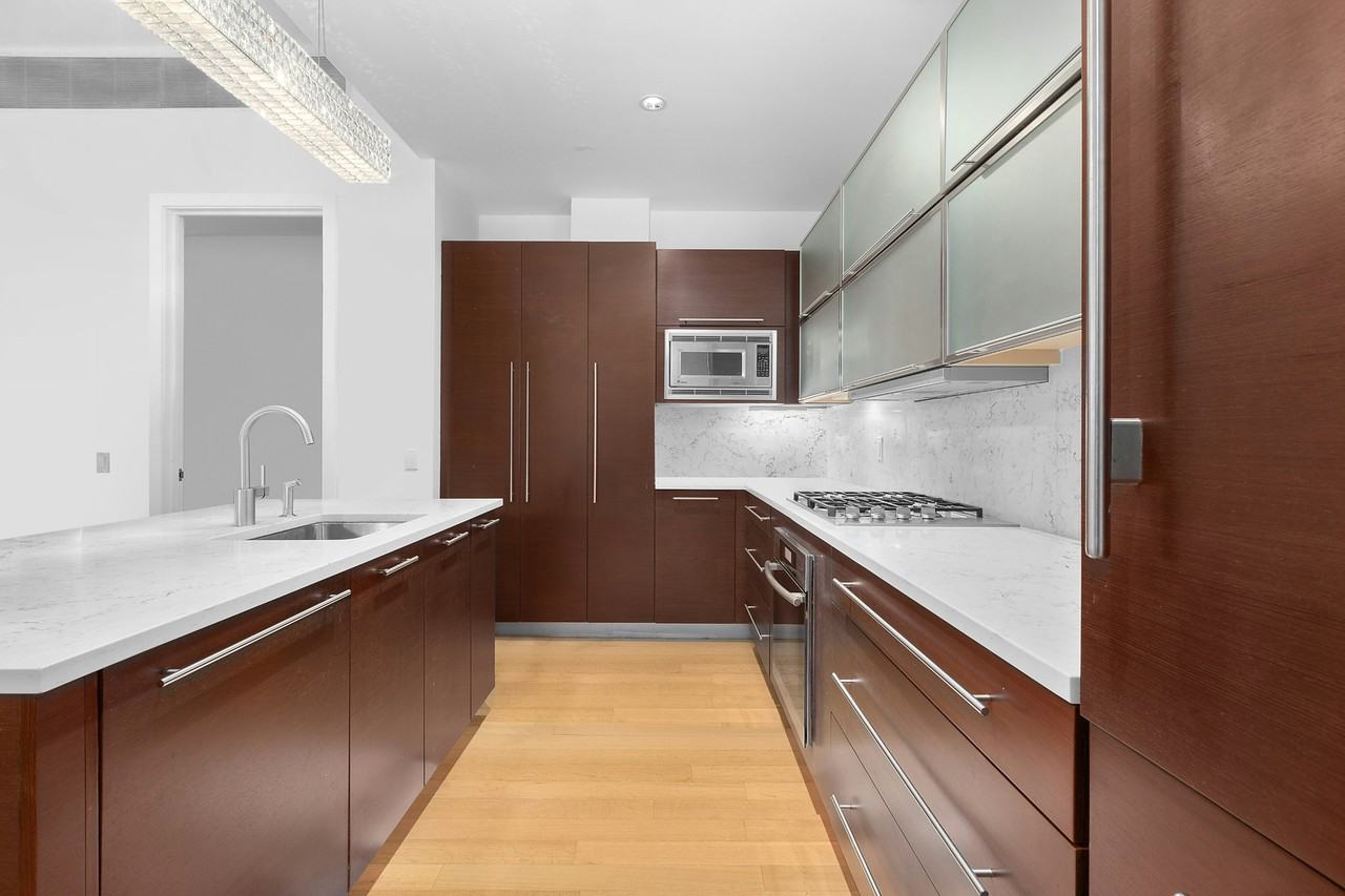 139 Wooster St #2B - Photo 3 of 10