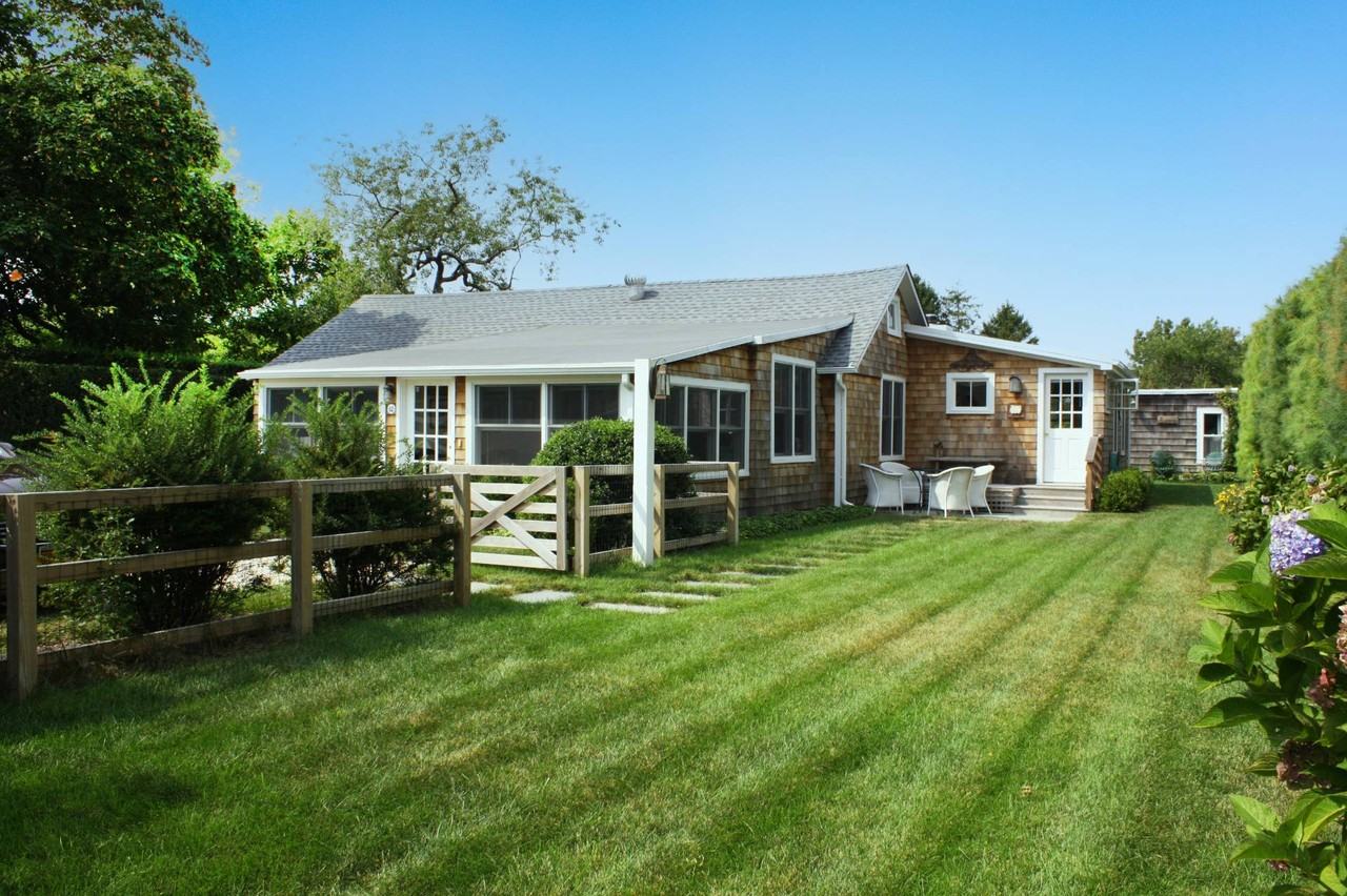 62 Old Montauk Hwy - Photo 2 of 27