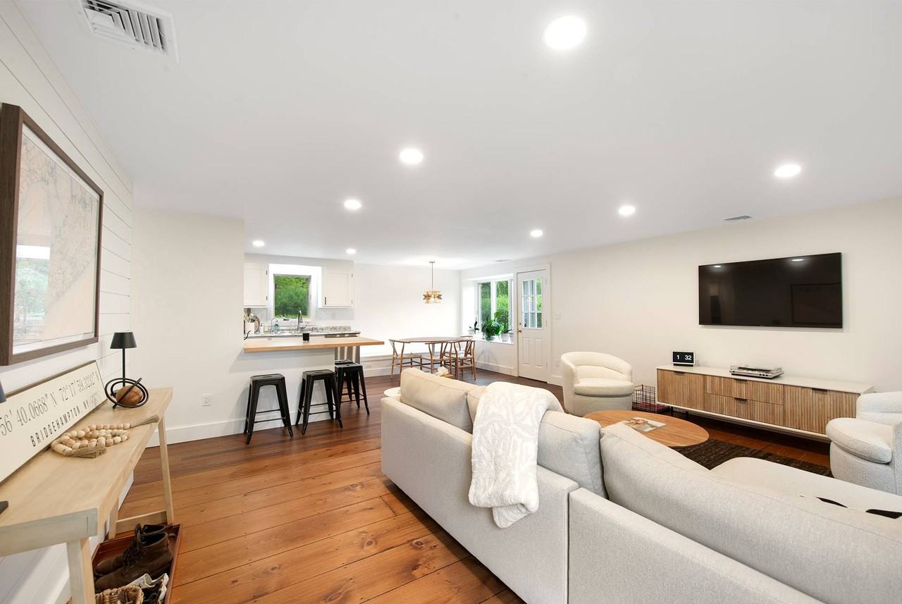 126 Narrow Ln - Photo 6 of 16