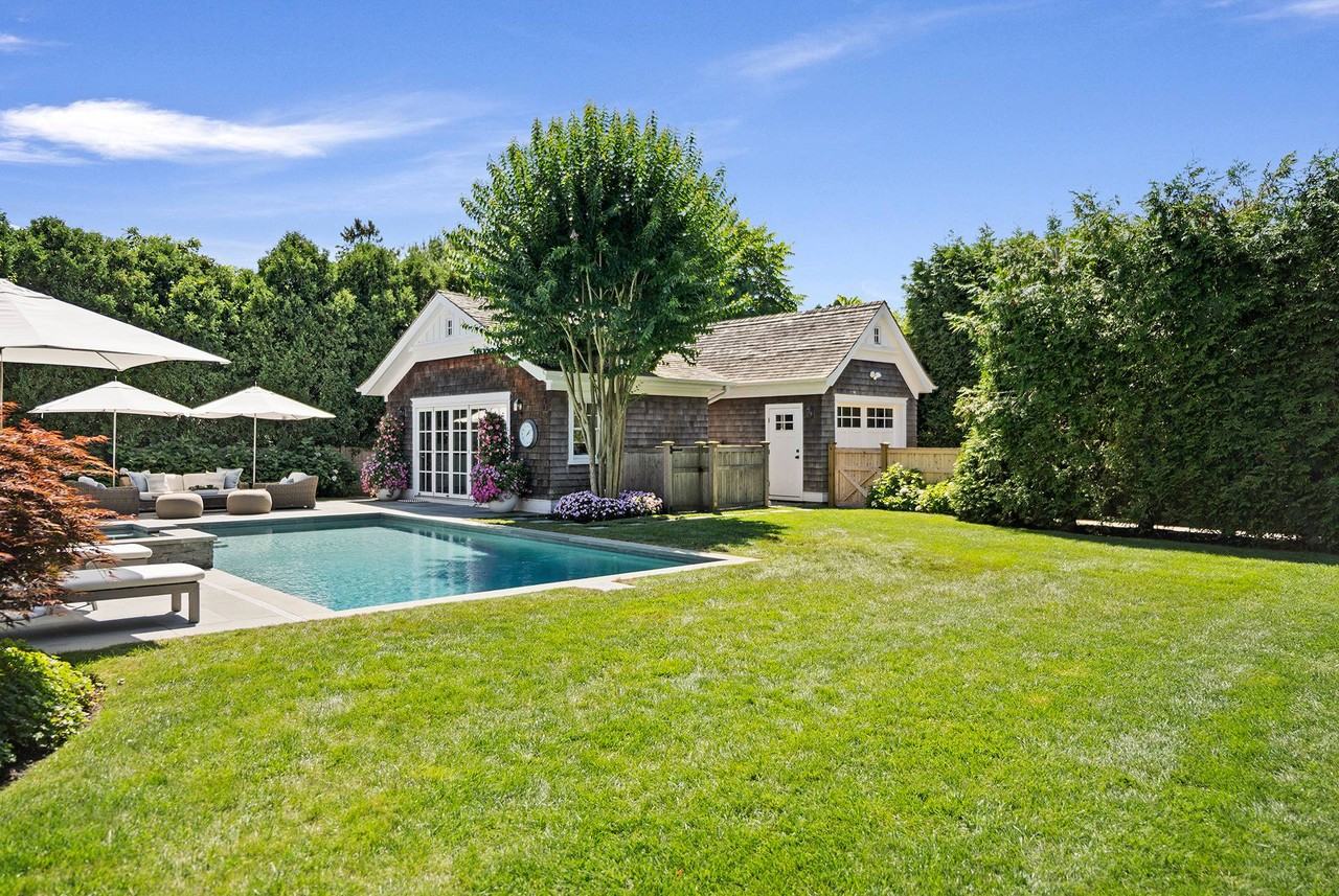 231 Halsey St - Photo 2 of 30