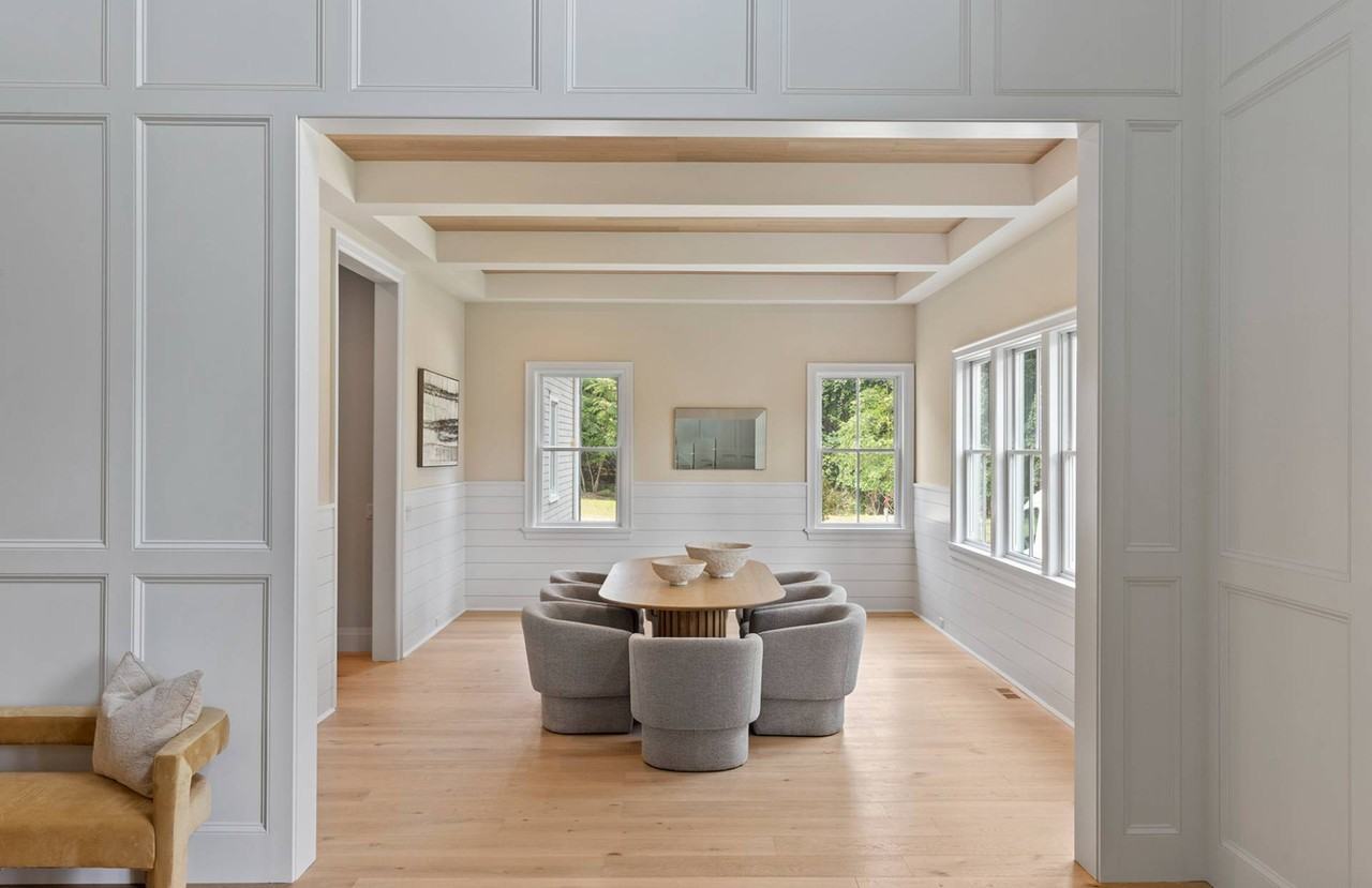 2524 Noyac Rd - Photo 7 of 30