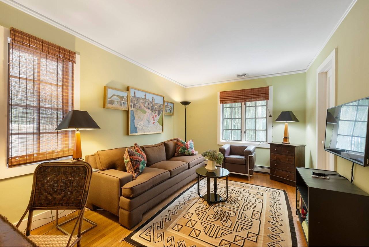 4 Pheasant Ln - Photo 3 of 17