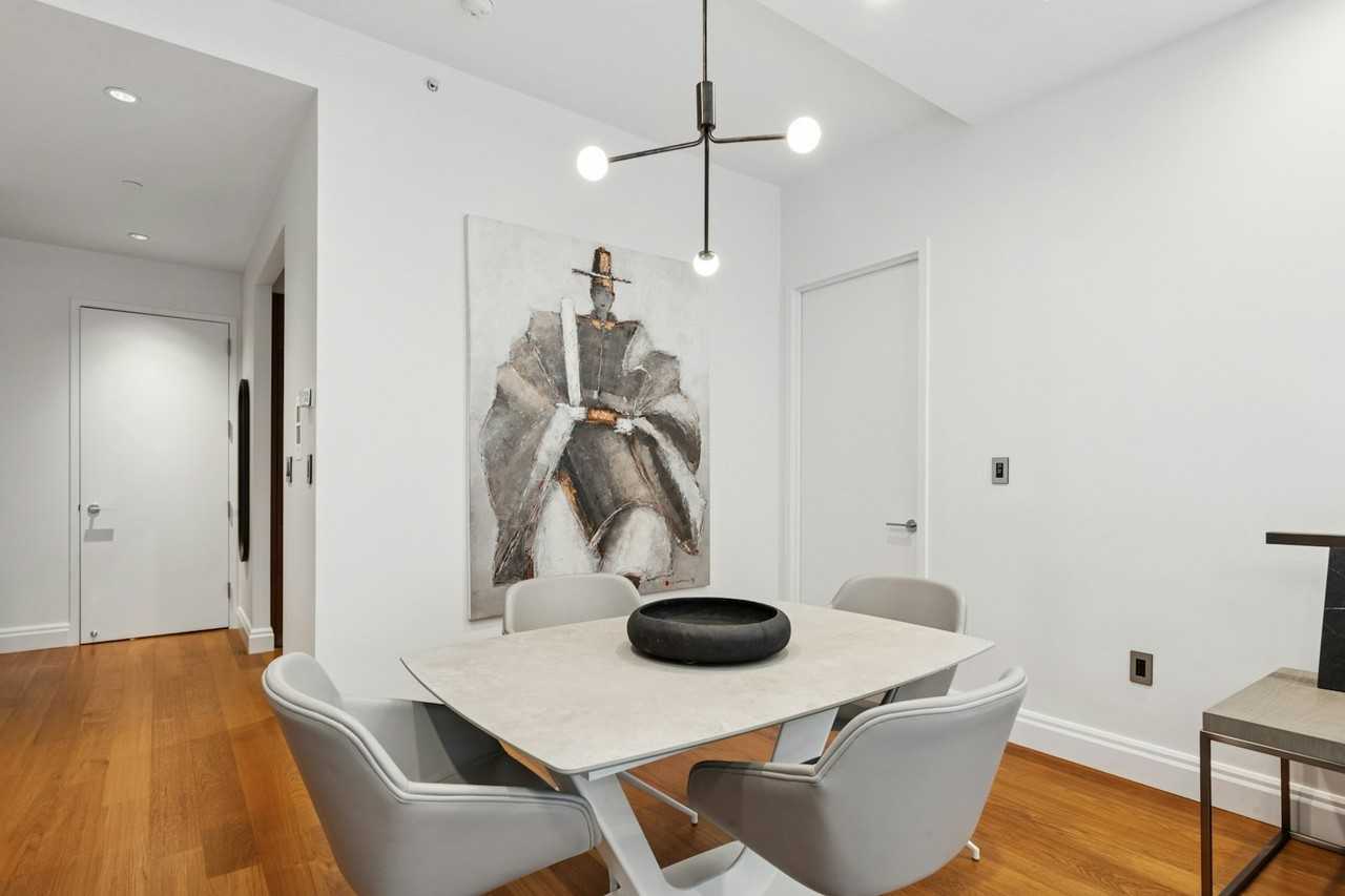 33 W 56th St #5B - Photo 3 of 12