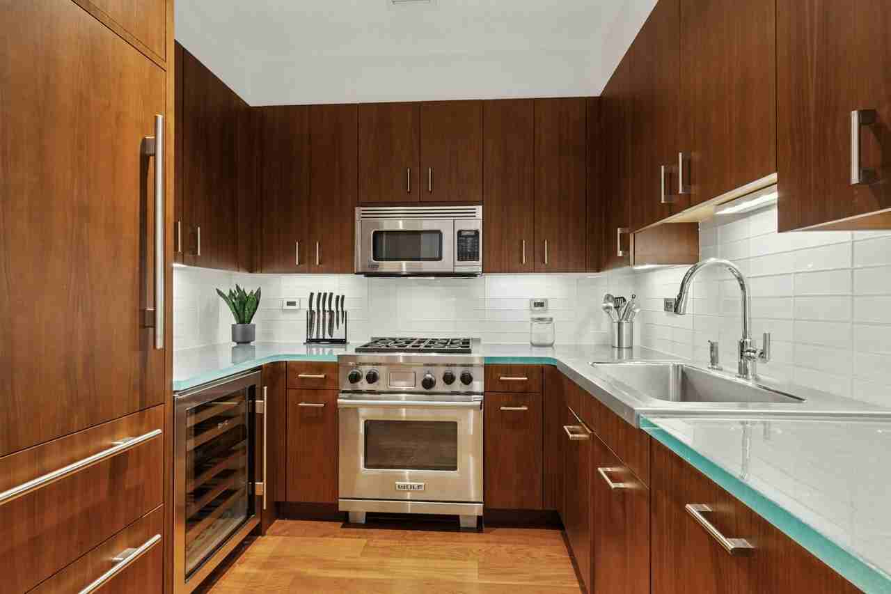 33 W 56th St #5B - Photo 4 of 12