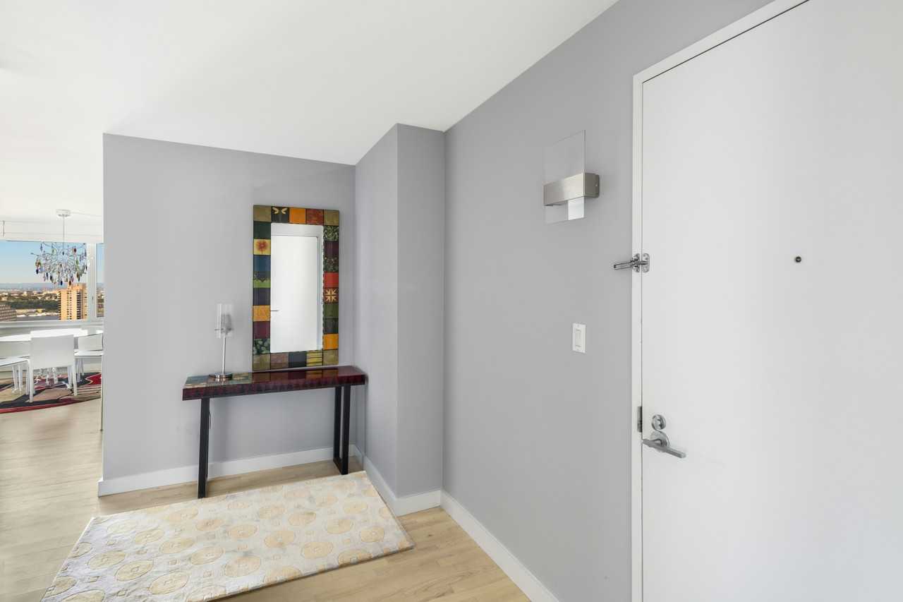 322 W 57th St #42B - Photo 3 of 8