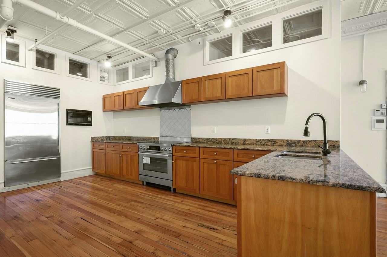 547 Broadway #3 - Photo 5 of 14