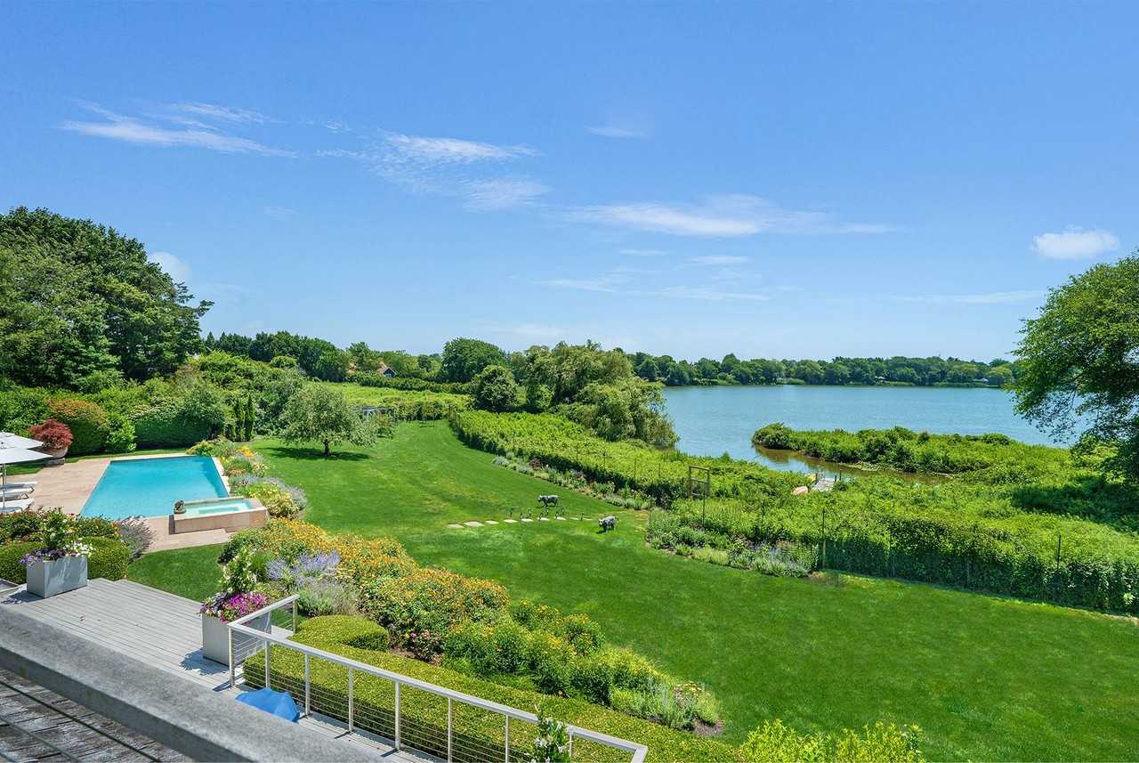 316 Deerfield Rd - Photo 2 of 30