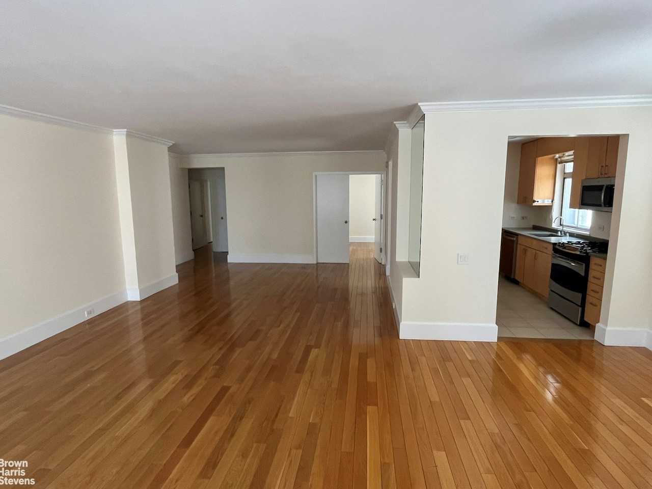 60 W 57th St #11B - Photo 3 of 11