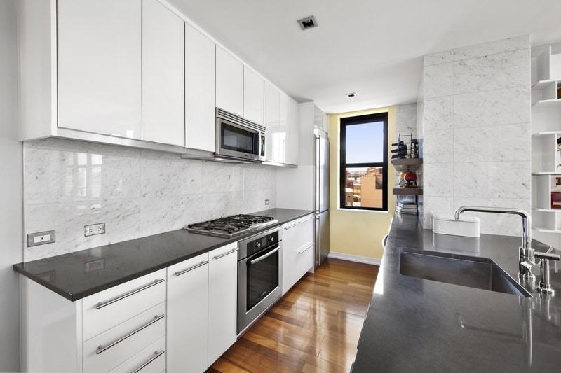 58 Metropolitan Ave #6H - Photo 3 of 9