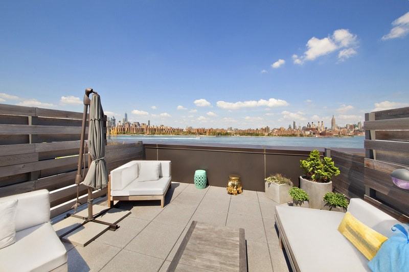 58 Metropolitan Ave #6H - Photo 4 of 9