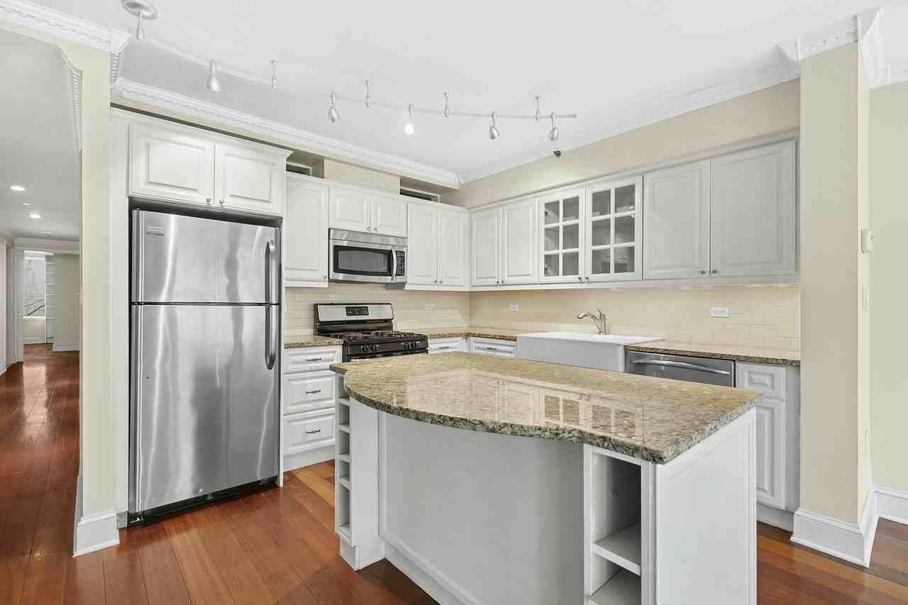 18 Morningside Ave #3 - Photo 2 of 8