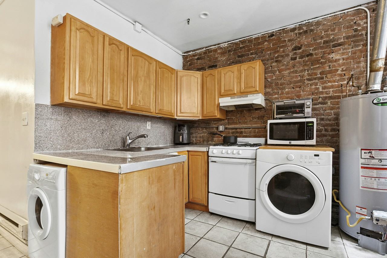 36 W 26th St #3 - Photo 3 of 4